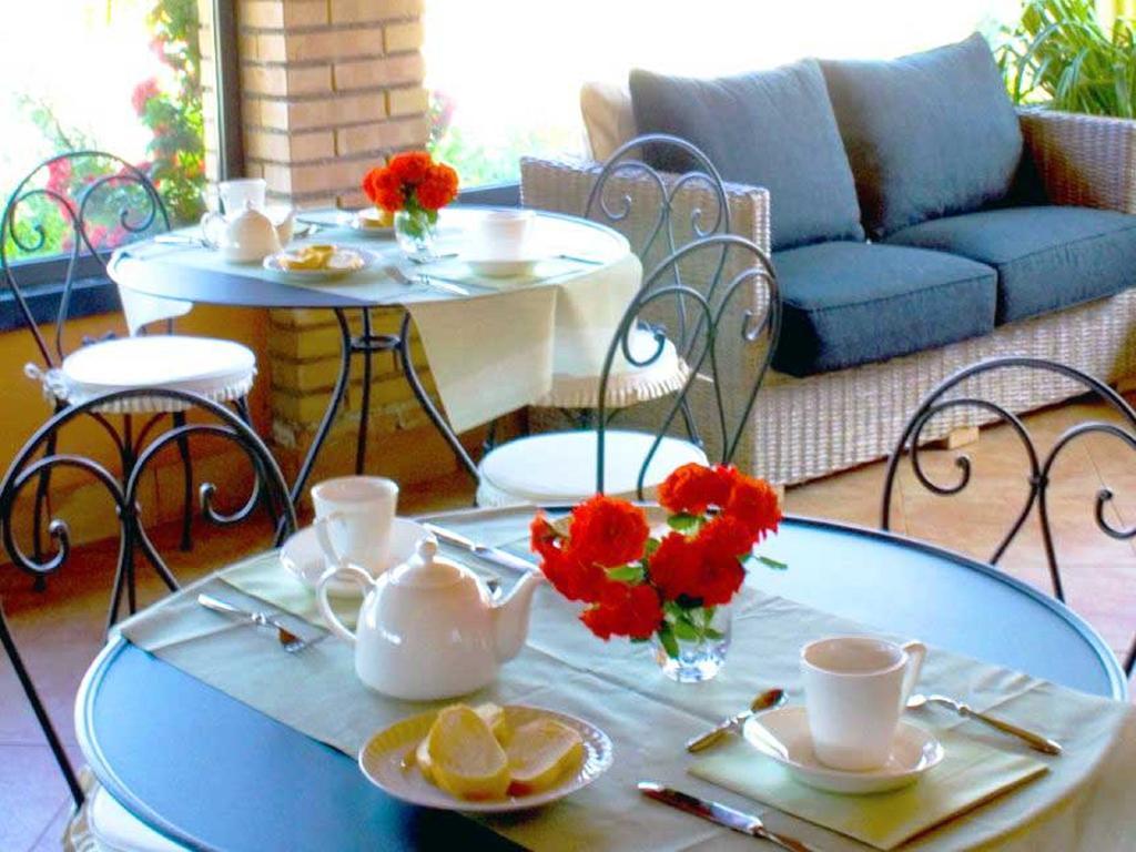 ريندي Albergo Arinde المظهر الخارجي الصورة